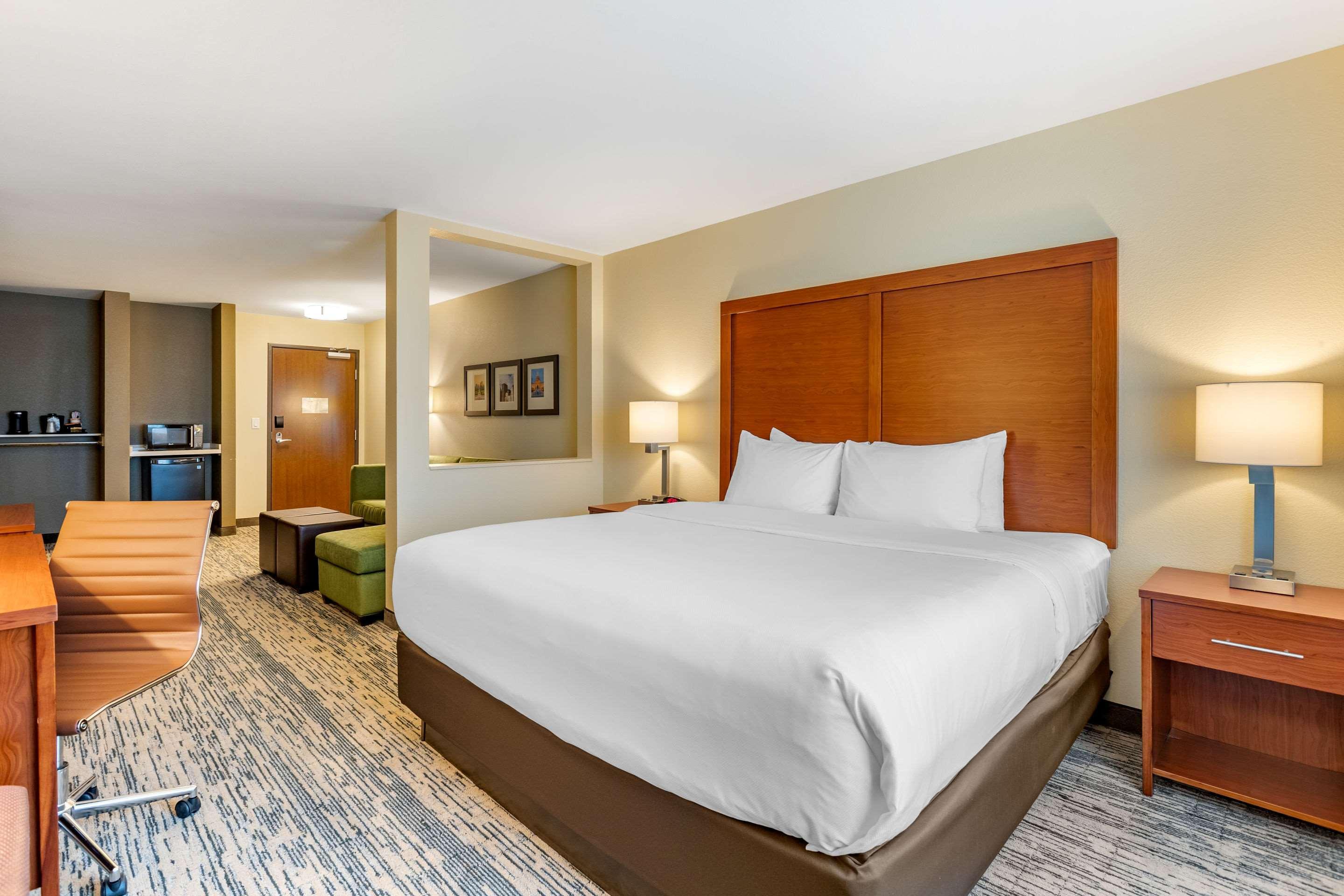 Comfort Inn & Suites West Des Moines Exteriör bild