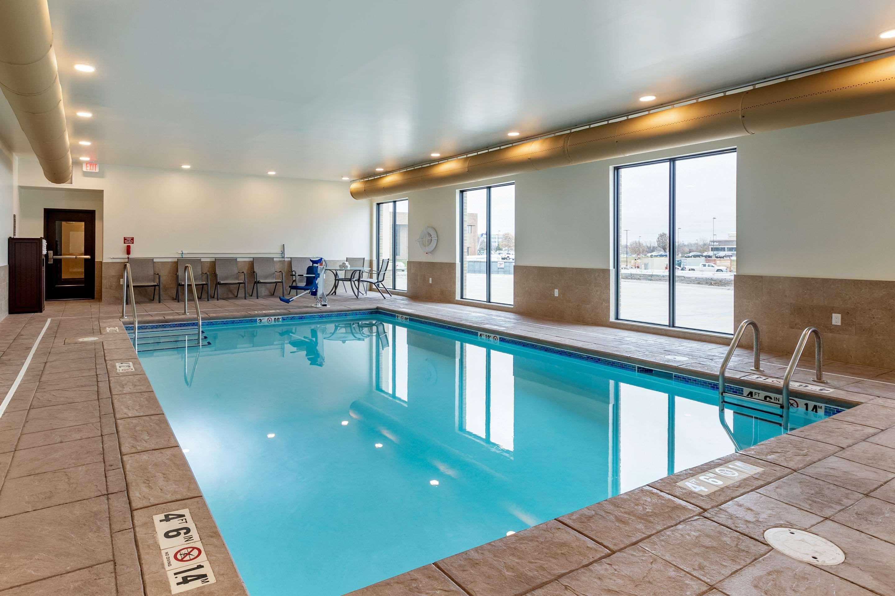 Comfort Inn & Suites West Des Moines Exteriör bild